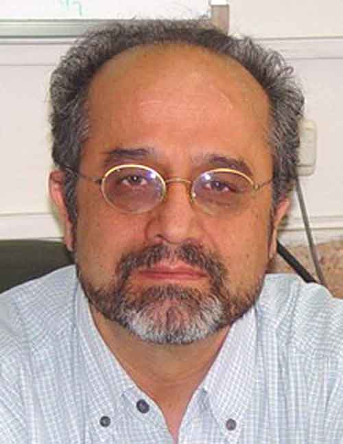 دکتر «محمد قدسی&raquo;، رئیس کمیته‌ی ملی المپیاد کامپیوتر باشگاه دانش‌پژوهان جوان